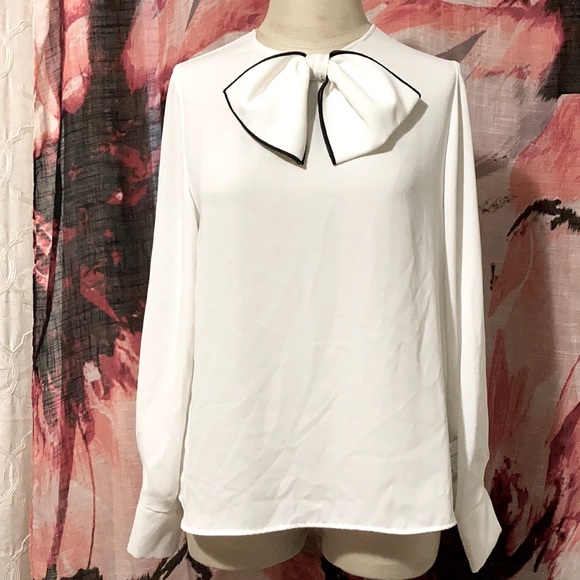 Zara beautiful blouse - Picture 1 of 9